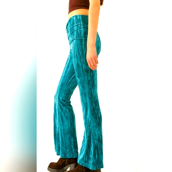 Urban Outfitters Apolonia Velvet Printed Pant, Size S - Picture 3 of 6